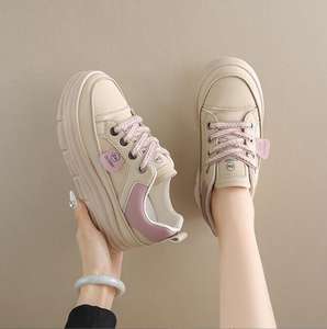 Moda para <span class=keywords><strong>mujer</strong></span> estilo para caminar suela gruesa <span class=keywords><strong>mujer</strong></span> zapatos blancos al por mayor al aire libre niñas blancas aumento de altura zapatos blancos - Product Image 4