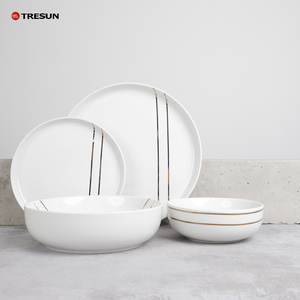 <span class=keywords><strong>Service</strong></span> de vaisselle <span class=keywords><strong>en</strong></span> <span class=keywords><strong>porcelaine</strong></span> émaillée <span class=keywords><strong>24</strong></span> 20 <span class=keywords><strong>pièces</strong></span> design simple décalque blanc <span class=keywords><strong>service</strong></span> de vaisselle <span class=keywords><strong>en</strong></span> <span class=keywords><strong>porcelaine</strong></span> pour 4 - Product Image 1