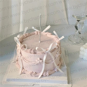 Gâteau d'anniversaire artificiel à la fraise, accessoire photo réutilisable pour la photographie de produits, modèle alimentaire factice pour vitrine de magasin - Product Image 4