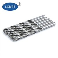 Foret hélicoïdal HSS4241 de haute précision, entièrement affûté, à rainures spirales pour un retrait efficace des copeaux, adapté au perçage CNC et manuel