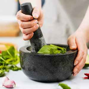 ครกหินแกรนิตสีดำรักษ์โลก สำหรับบดกาแฟและเครื่องเทศที่บ้าน ขนาด 16*8 นิ้ว พร้อมบรรจุภัณฑ์แบบกำหนดเองได้ - Product Image 4