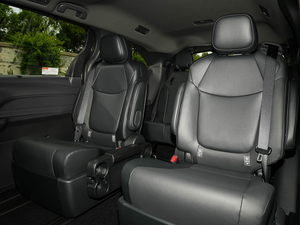 Toyota Granvia 2026 2.5L Híbrido Versión Comfort, Auto Nuevo, Monovolumen Híbrido Mediano-Grande para Recogida en Hoteles y Viajes Familiares con Múltiples Pasajeros - Product Image 6