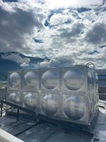 Réservoir d'eau potable modulaire en acier inoxydable soudé TENGXING de 10 000 litres avec une productivité de 1000 L/h, 220 V, garantie 1 an