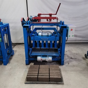 Máy làm gạch 4-35a rẻ nhất được sử dụng để sản xuất máy làm khối gạch rỗng 8 inch - Product Image 1