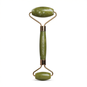 Rouleau de jade Myrva à double extrémité pour le massage du visage et les soins de la peau - Product Image 1