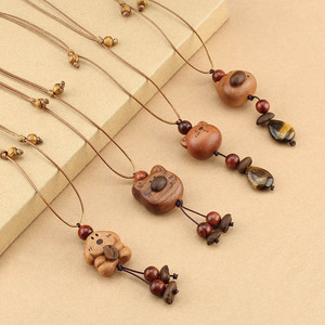 Corda geometrica in legno naturale da donna in stile retrò con animali simpatici collana pendente per maglione accessori regalo per bambini - Product Image 1