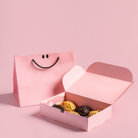 Emballage biodégradable pour gâteau biscuit brownie biscuit boîte à beignets en papier pliable avec logo personnalisé