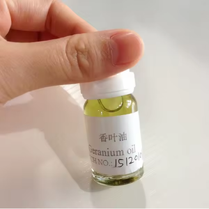 น้ำมันหอมระเหยจาก Geranium ธรรมชาติบริสุทธิ์สูงจาก Farwell - Product Image 3