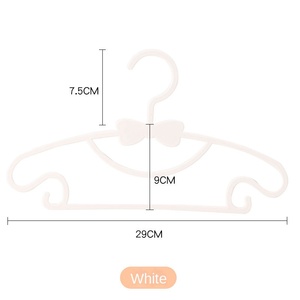 Cintre en plastique antidérapant de petite taille pour enfants, support multifonctionnel pour vêtements de bébé et articles ménagers - Product Image 6