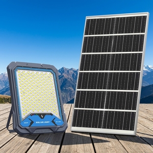 ไฟสปอร์ตไลท์ LED พลังงานแสงอาทิตย์ 100W-1500W พร้อมรีโมทคอนโทรล และกล้องวงจรปิด IP66 สำหรับฟาร์ม ไร่นา และพื้นที่ขนาดใหญ่ รุ่น LCS-LYWS-03 Solar Fl - Product Image 1