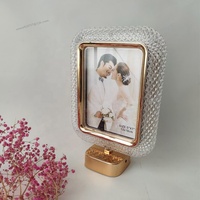 Cadre photo LED en plastique de nouvelle conception, scène, charge USB, cadre photo LED multifonction en plastique