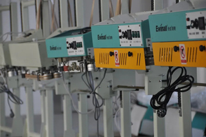 Ewinall FRYC-1100B Sigillatrice Elettrica Automatica ad Alta Velocità per Sacchetti in Plastica, Doppio Canale, Termosaldatura, Controllo Temperatura Regolabile, per Uso Chimico - Product Image 4