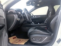 LYNK&CO 03 d'occasion 2022, 5 places, automatique, essence, turbo, vitesse maximale 200 km/h, pneus R18, SUV compact 7 vitesses, conduite à gauche