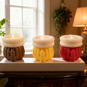 Moldes de silicona con forma de oso pequeño para velas aromáticas, manualidades DIY y adornos de yeso con forma de suéter - Product Image 3
