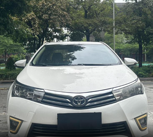 <span class=keywords><strong>Toyota</strong></span> <span class=keywords><strong>Corolla</strong></span> <span class=keywords><strong>2015</strong></span> 1.8T <span class=keywords><strong>S</strong></span>-CVT Berline Conduite à Gauche Euro VI Voitures d'Occasion Chine Sans Accident Titre Propre Faible Kilométrage Apple CarPlay - Product Image 2
