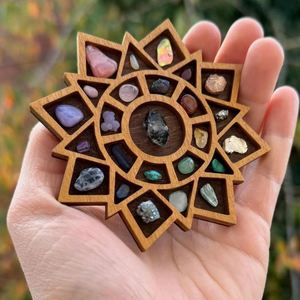 Bandeja expositora de joyas de madera de gran venta para proveedores, organizador de pendientes y anillos con múltiples ranuras, pequeño organizador de escritorio para accesorios pequeños - Product Image 2