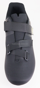 Chaussures de cyclisme sur route, sportives, avec logo OEM personnalisé, boucle réglable, tige respirante, semelle en nylon TPU antidérapante et durable. - Product Image 4