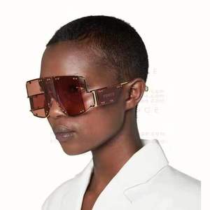 2022 New Trendy ultima moda grande Designer di lusso OEM occhiali da sole all'ingrosso donne produttore fabbrica occhiali da sole oversize - Product Image 3