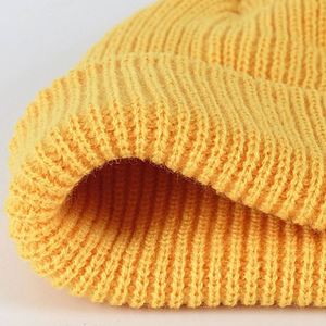 Bonnet tricoté classique court, nouvelle collection automne-hiver, pour femmes et hommes, idéal pour le quotidien et les tenues de rue. - Product Image 6