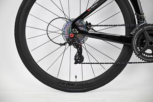 Vélo <span class=keywords><strong>de</strong></span> Route en Carbone R5pro 5 Étoiles 700C Vélo <span class=keywords><strong>de</strong></span> <span class=keywords><strong>Course</strong></span> 24 Vitesses Style Urbain Prix Abordable Matériau <span class=keywords><strong>de</strong></span> Fourche Fibre <span class=keywords><strong>de</strong></span> Carbone 12 Couleurs à Vendre - Product Image 4