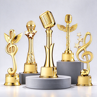 Trophée en résine dorée en forme de microphone avec logo gravé sur mesure, récompense pour concours de musique, discours de maître de cérémonie, performance de talent, souvenir