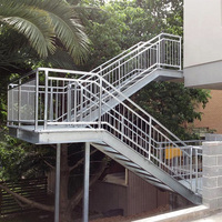 Escaliers en acier préfabriqués de haute qualité, escaliers extérieurs en acier inoxydable, escaliers extérieurs en bois de teck