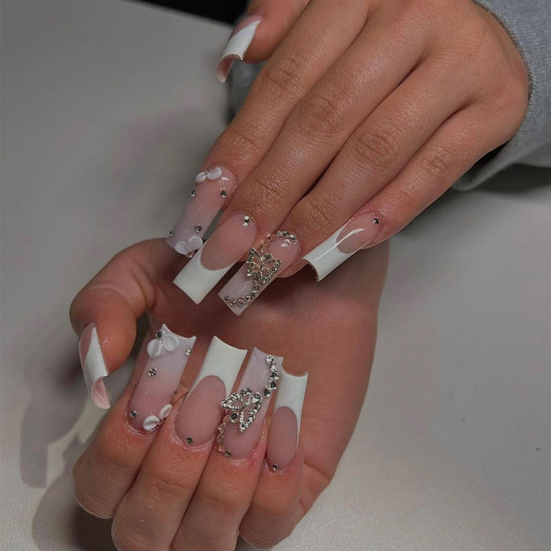 เพชรผีเสื้อสุดเท่ห์ BZ1186