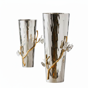 Juego de jarrón de flores de acero inoxidable martillado de lujo con mariposa de latón dorado y decoración de ramas, centro de mesa para el hogar - Product Image 1