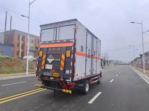 Vehículo de transporte especial tipo caja diésel Dongfeng para mercancías peligrosas, gases inflamables y carga explosiva Euro 4-6 - Product Image 3