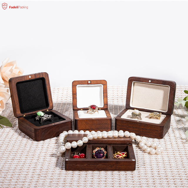 FADELI Luxury Factory Wholesale Custom Led Wooden Jewelry Box With Led Light Ring Box Wood Jewellery Boxes Packaging