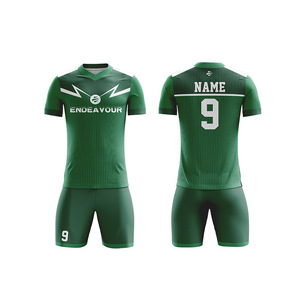 Desgaste de fútbol impreso sublimado adecuado al aire libre Desgaste de fútbol transpirable de diseño libre para hombres - Product Image 3