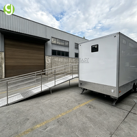 Remorques sanitaires portables conformes ADA Goeasy pour les festivals