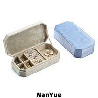 Boîte à bijoux en velours à couvercle rabattable octogonal pour bague, boucles d'oreilles, broche, cadeau, boîte de rangement portable pour bijoux, emballage de bijoux avec logo personnalisé