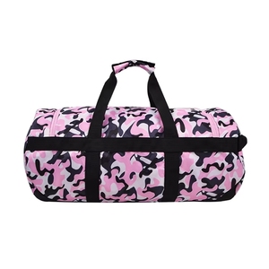 กระเป๋าเดินทางแบบสะพายไหล่ OEM Sport Duffel Gym Bags สำหรับออกกำลังกาย ท่องเที่ยว พักค้างคืน หรือวันหยุดสุดสัปดาห์ พร้อมช่องใส่รองเท้า ผลิตในเวียดนาม แบบกันน้ำและแห้งแยกกันได้ - Product Image 3