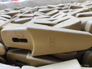 دلو أسنان مسطح 25 طن مع أسنان مسطحة وحامل لملحقات الحفار - Product Image 4