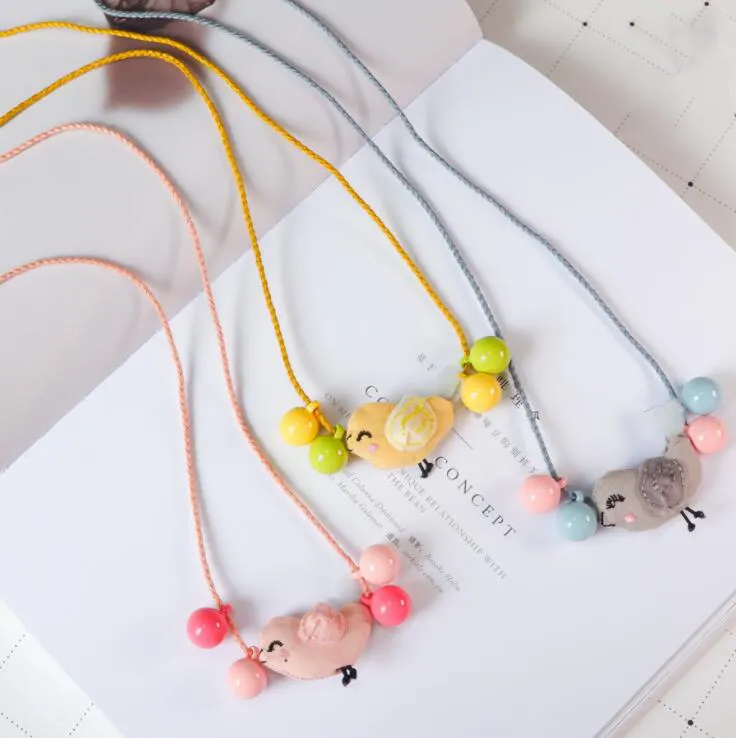 New handmade bird acrylic beads Japanese and Korean girl heart Child Princess necklace larbone chain