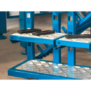 Estantería plana GPPH tamaño L 252x306x62mm para mesas con agujeros de 16mm - Product Image 2