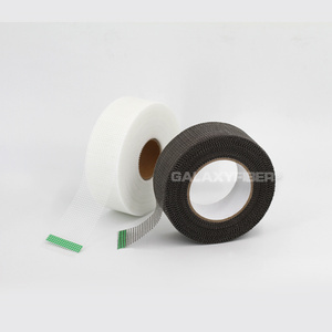 Ruban <span class=keywords><strong>de</strong></span> jointoiement en <span class=keywords><strong>fibre</strong></span> <span class=keywords><strong>de</strong></span> <span class=keywords><strong>verre</strong></span> <span class=keywords><strong>pour</strong></span> la réparation des murs et plafonds endommagés en plaques <span class=keywords><strong>de</strong></span> plâtre - Product Image 3