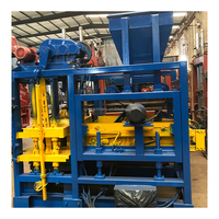 Dernière machine à fabriquer des briques de pavage en béton creux automatique QT4-25 rentable, machine à blocs pour usine de fabrication