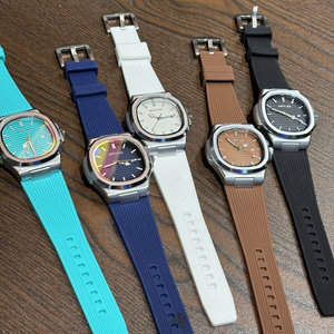 Nouvelle Montre à Quartz de Luxe pour Hommes, Bracelet en Silicone, Étanche, d'Affaires, Style Tendance avec Date Lumineuse - Product Image 6