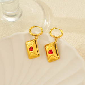 Nuevo Colgante <span class=keywords><strong>de</strong></span> Sobre Delicado <span class=keywords><strong>de</strong></span> Acero Inoxidable con Baño <span class=keywords><strong>de</strong></span> <span class=keywords><strong>Oro</strong></span> <span class=keywords><strong>de</strong></span> 18K y Dije <span class=keywords><strong>de</strong></span> Corazón Rojo, Joyería para Pendientes, Regalo <span class=keywords><strong>de</strong></span> Aniversario <span class=keywords><strong>de</strong></span> <span class=keywords><strong>Matrimonio</strong></span> - Product Image 5