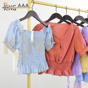 Ropa usada a buen precio, ropa de <span class=keywords><strong>Lobito</strong></span> a granel, blusa de mujer de 250kg, ropa de segunda mano en fardos - Product Image 1