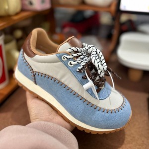Sacs européens et chaussures Dezheng pour femmes, best-sellers, nouvelle collection printemps-automne 2026, chaussures de sport à semelles épaisses - Product Image 1