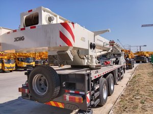 XCMG <span class=keywords><strong>Prix</strong></span> officiel de <span class=keywords><strong>grue</strong></span> de camionnette à flèche télescopique QY30 _ TW de seconde main de 30 tonnes - Product Image 3