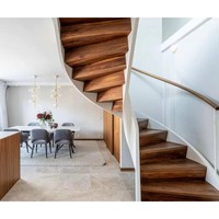 Escalier Courbé de Luxe avec Marches en Bois de Chêne Massif pour Villa