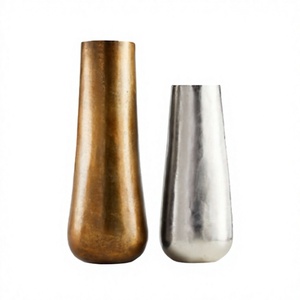 Juego de 2 Jarrones de Flores de Diferentes Tamaños, Jarrones de Flores de Aluminio de la Mejor Calidad para Decoración del Hogar y Hoteles - Product Image 1
