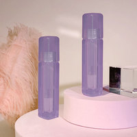 Tube de brillant à lèvres carré en plastique violet de 6 ml, nouveau design populaire, vide, avec bouchon à vis, pour huile à lèvres, emballage cosmétique personnalisable
