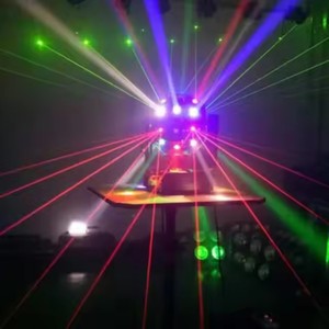 16PCs RGBW fútbol Mini cubo láser haz de luz con cabezal móvil 350W LED iluminación de escenario para fiesta disco y parque temático - Product Image 5