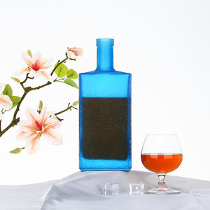 Premium <span class=keywords><strong>Ice</strong></span>-Crack <span class=keywords><strong>Blue</strong></span> Transparente Flat Whisky <span class=keywords><strong>Vodka</strong></span> Rum Botella 500ml 750ml Botella de licor de vidrio para destilerías - Product Image 6