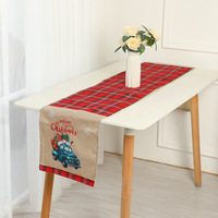 Nouveau chemin de table décoratif en tissu sur le thème du camion bleu rétro avec motif à carreaux noirs et rouges et design de Noël